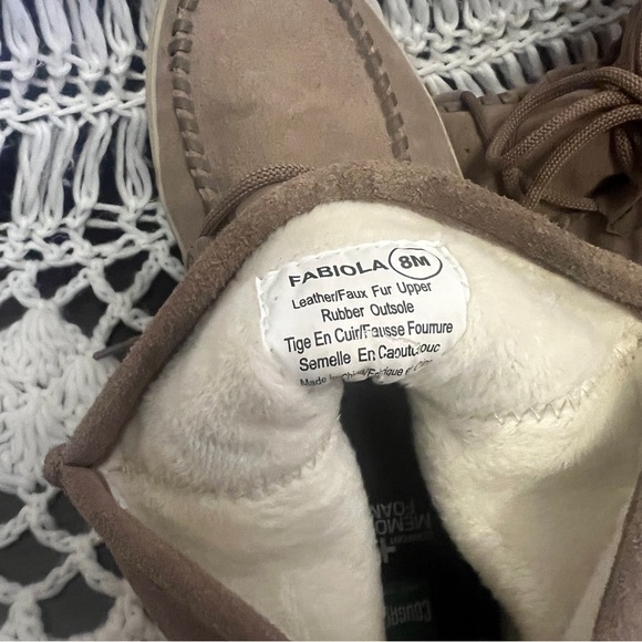 Cougar Fabiola Waterproof Moccasin Suede Booties Size 8M - Picture 2 of 3